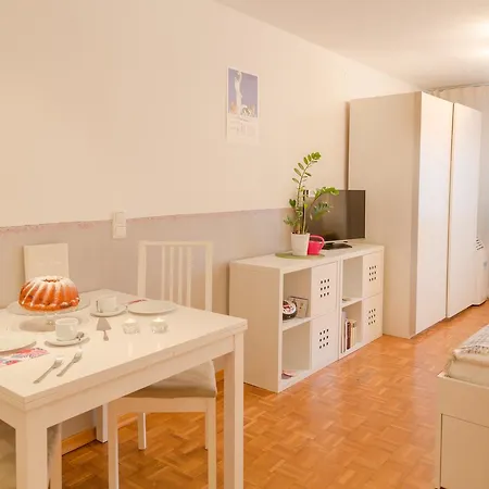 Algoma Apartman